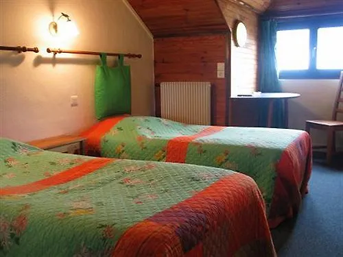 Отель La Gazelle Бес-э-Сент-Анастез